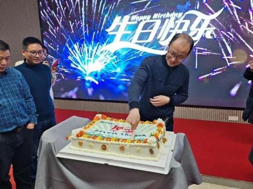�ƶ����Ź���,����Ұ������׷��,��������׷����,����׷����